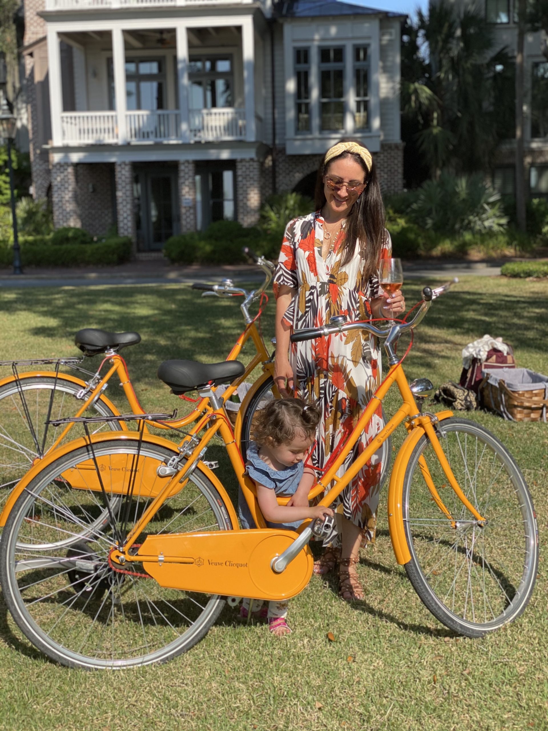South Carolina Family Vacation | Holistic Hot | Palmetto Bluff Veuve Cliquot Picnic and pedal 